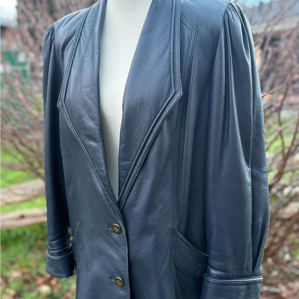 Vintage Mary Laurens genuine leather blazer in a rich deep blue tone. Sz M - Picture 10 of 11